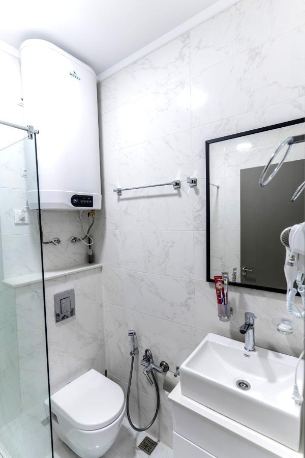 Boulevard Apartments バトゥーミ エクステリア 写真